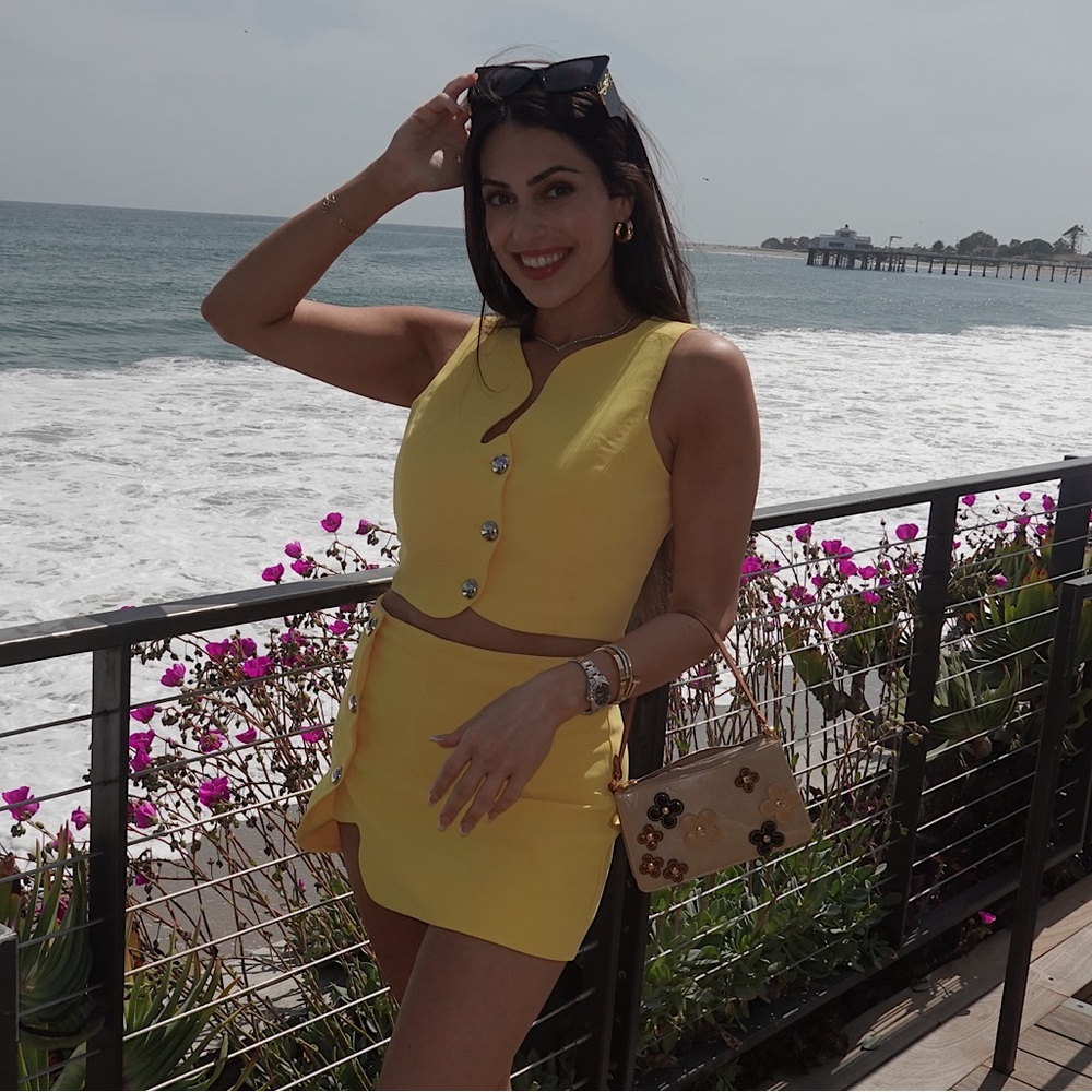 Meet your Posher, Roxana